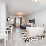 Hotel Maistros Village Santorini - Anamar Collection 5*